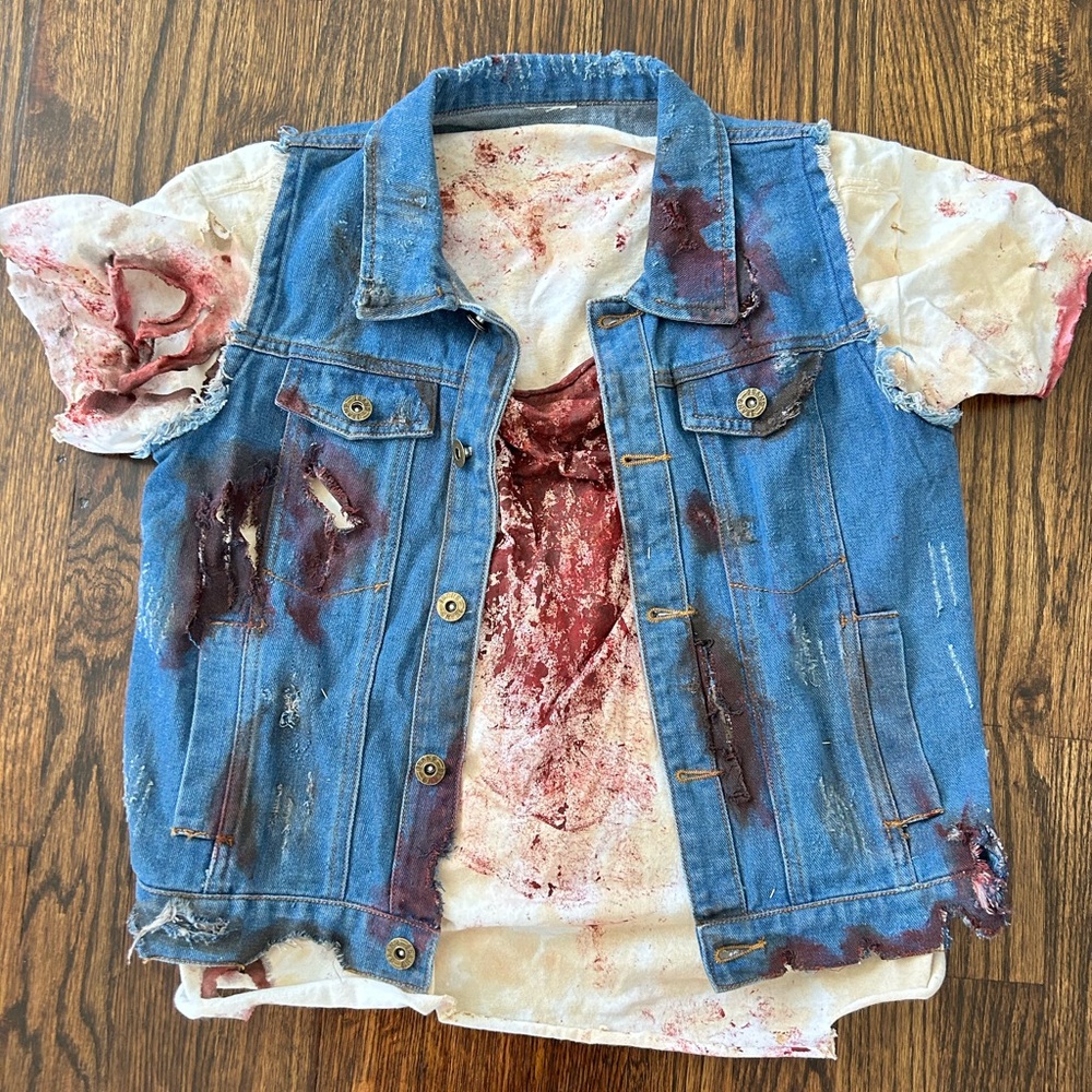 Kids homemade zombie costume: vest and shirt